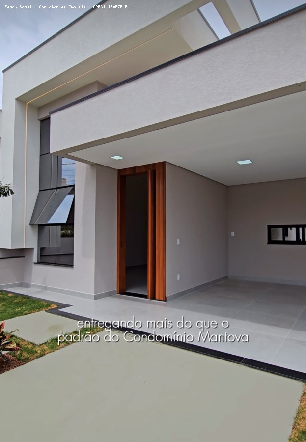 Casa em Condom�nio