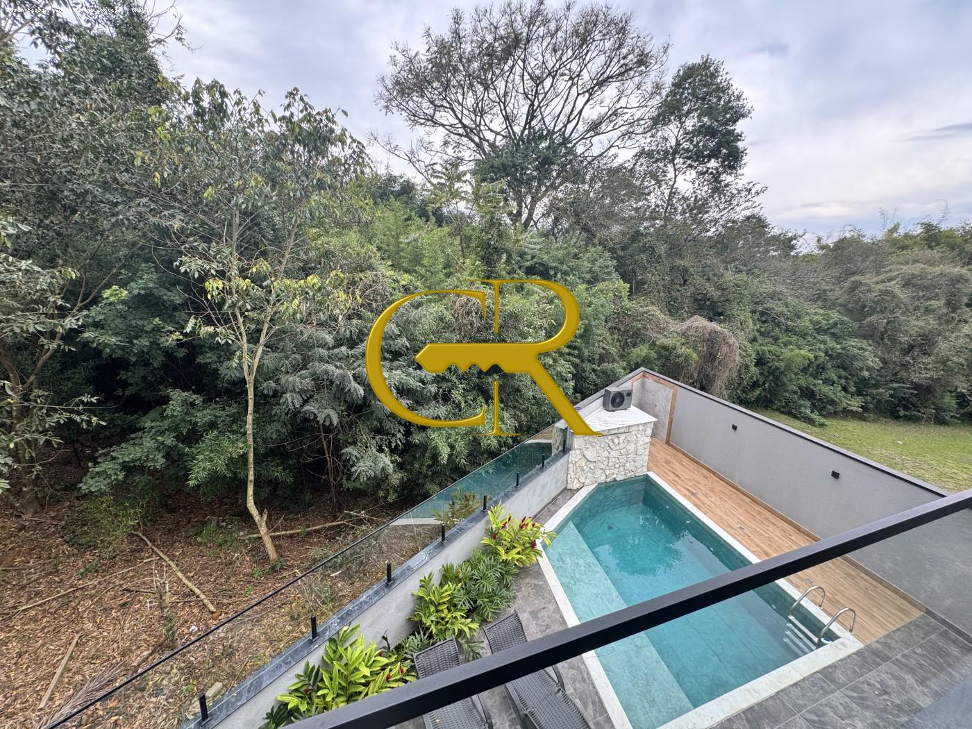 Casa em Condom�nio