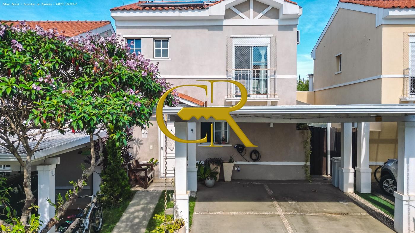 Casa em Condom�nio