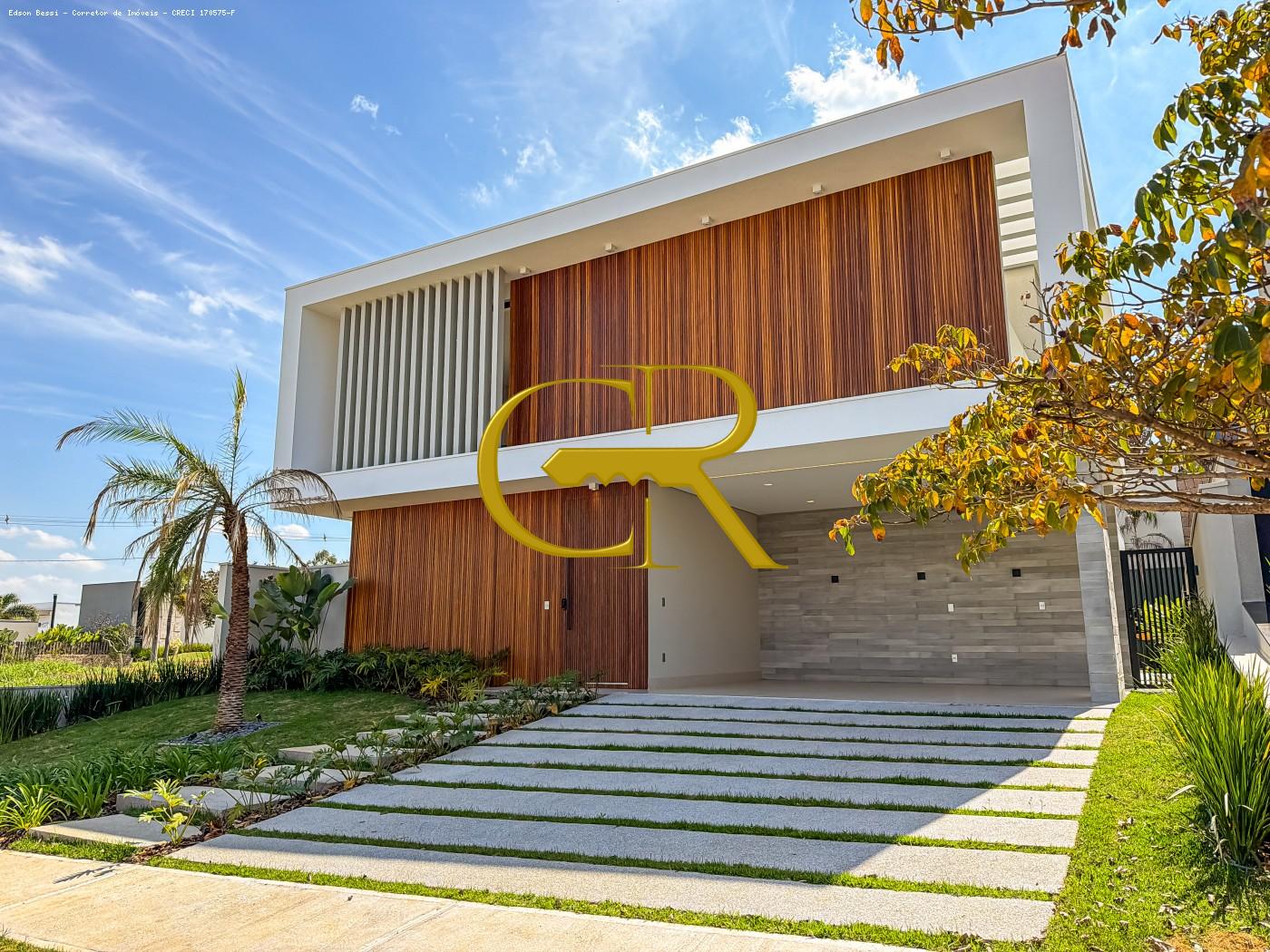 Casa em Condom�nio