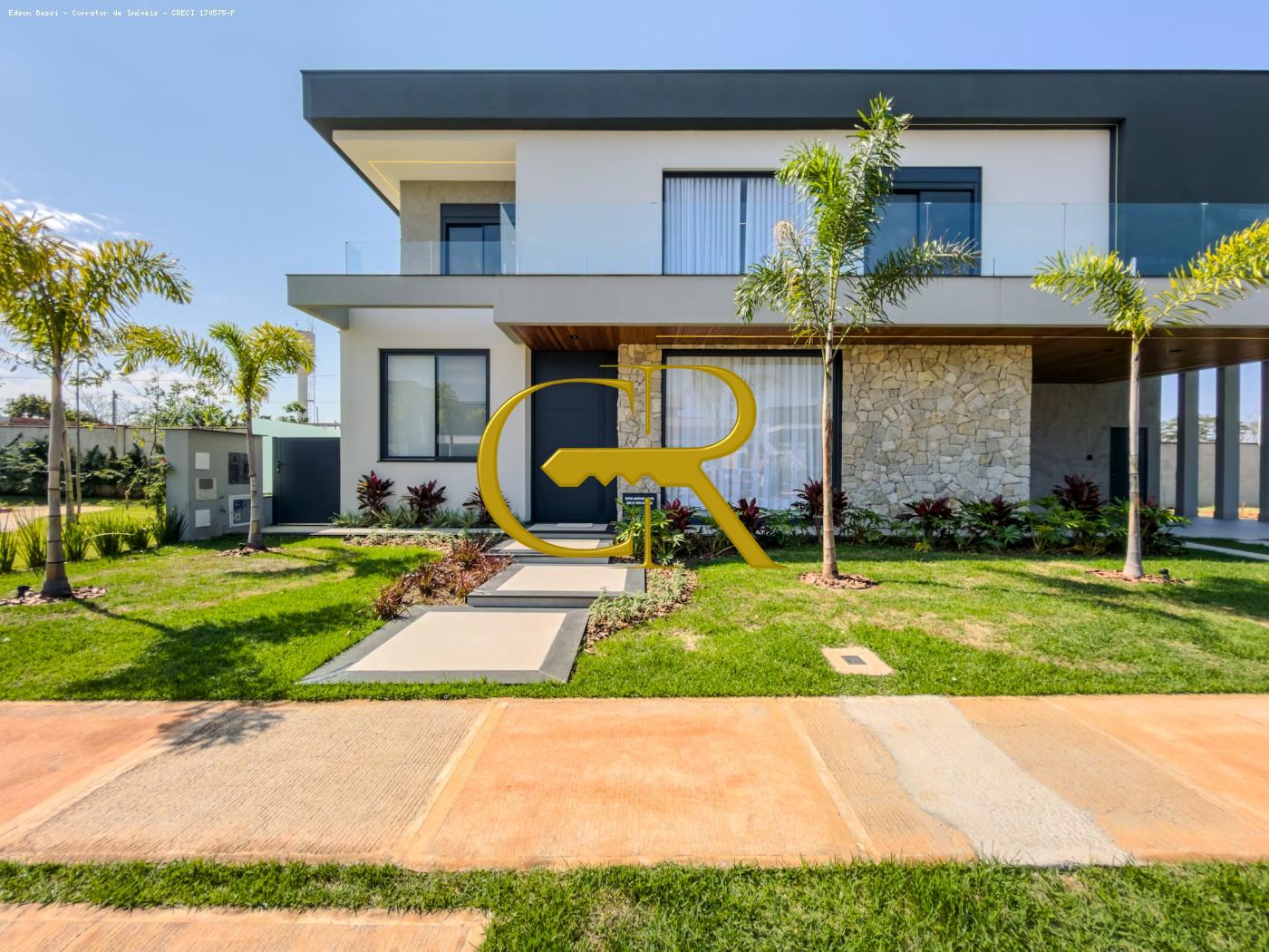 Casa em Condom�nio